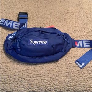 Supreme FannyPack